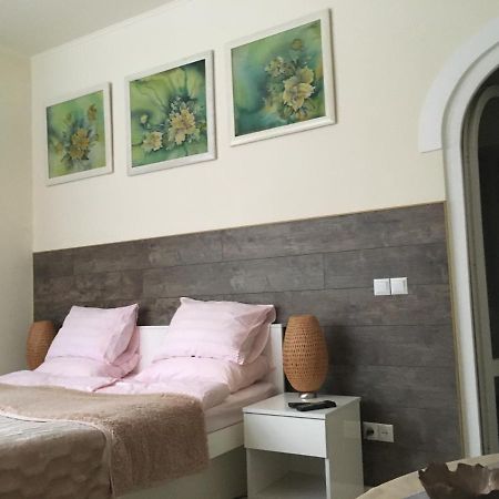 Chokolate Apartman Lviv Kültér fotó