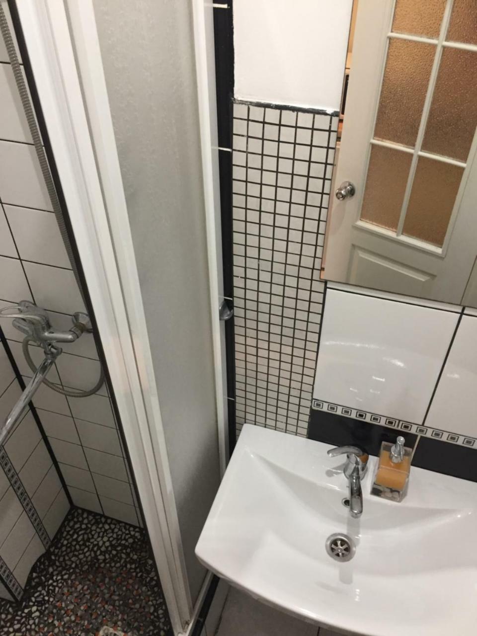 Chokolate Apartman Lviv Kültér fotó